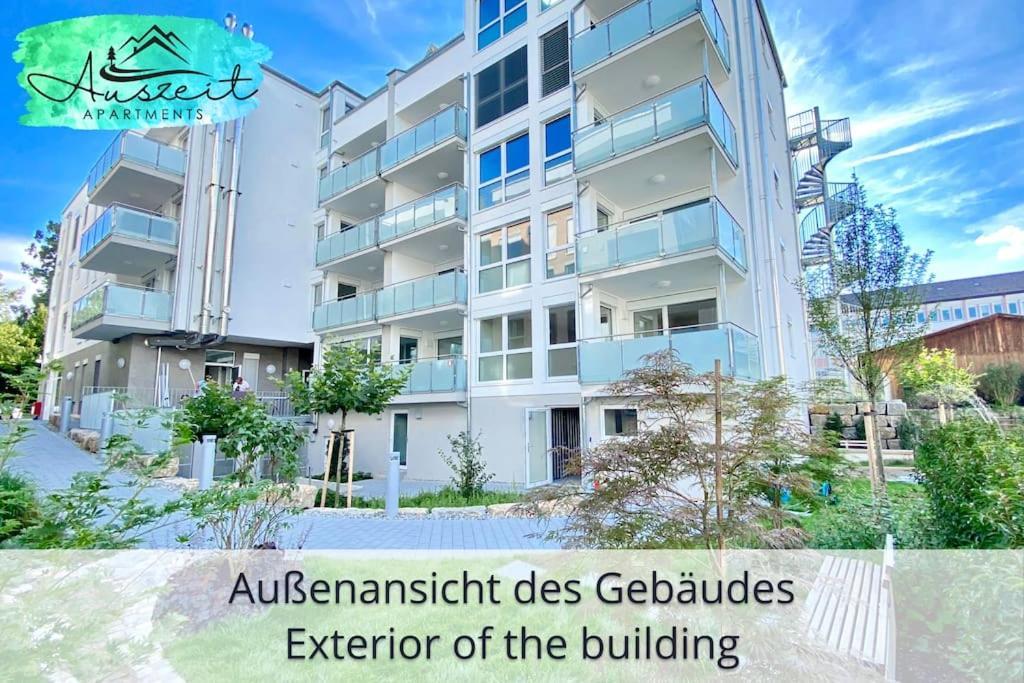 Auszeit Smile: Lakeside Retreat With Dual Balconies *